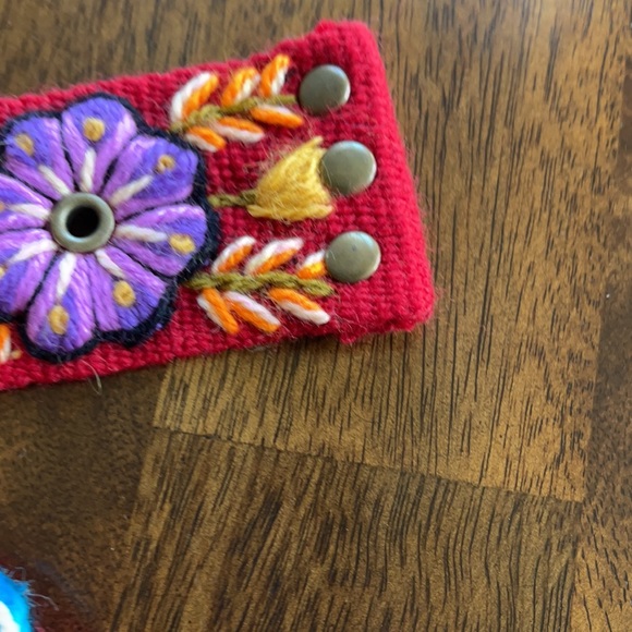Hand embroidered belt - Picture 4 of 4